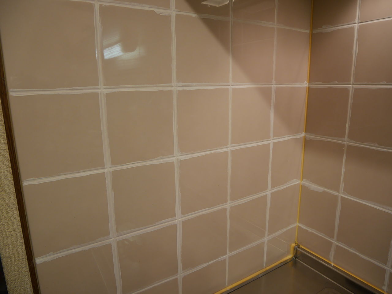 セルフコーティングセットを使って タイル目地編 素敵なもの見つけよう