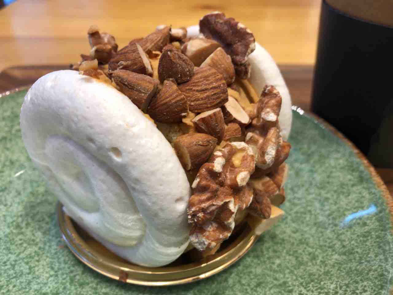 ケーキ 日本橋室町 コレド室町テラス フェルム ラ テール美瑛で麦稈ロールをいただきました Kuruminのblog