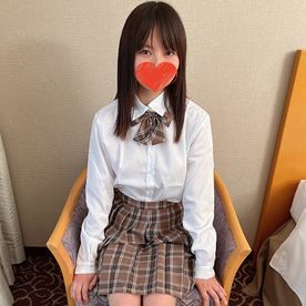 「帰りたいです・・・」10 代の放課後の生々しい体験。未成熟で未発達な カラダが大人の身勝手な性処理ペットにされ思わず号泣。人生初の大量顔射・中出し