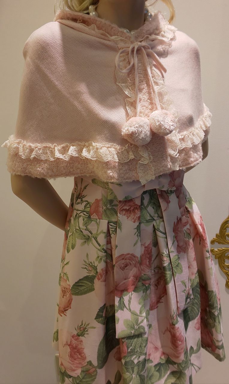 ジーザスディアマンテ　ポンポンベビーケープ　ピンク ニュース❗️sale60%OFF⭐️新ポンポンベビーケープ⭐️ピンク、本日