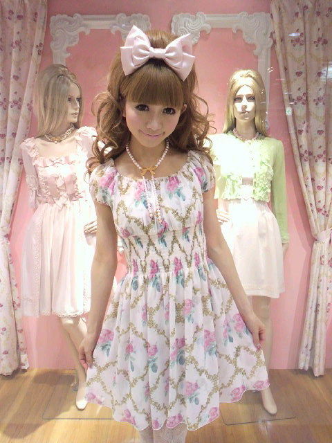 ジーザスディアマンテ スモッキングベアワンピ オーナメントリボン柄 ピンク ∞スモッキングベアワンピ∞オーナメントリボン柄サックス