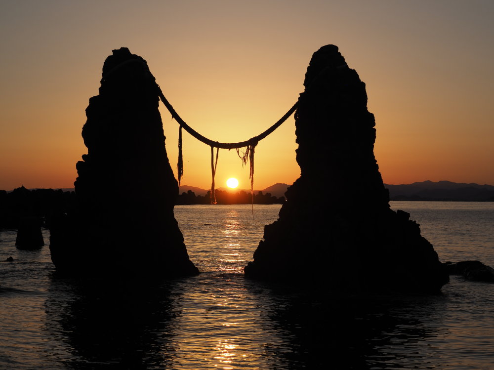 夫婦岩 香南市 の夕景 Le Cahier De Je1ngi 夫婦岩 香南市 の夕景 Le Cahier De Je1ngi