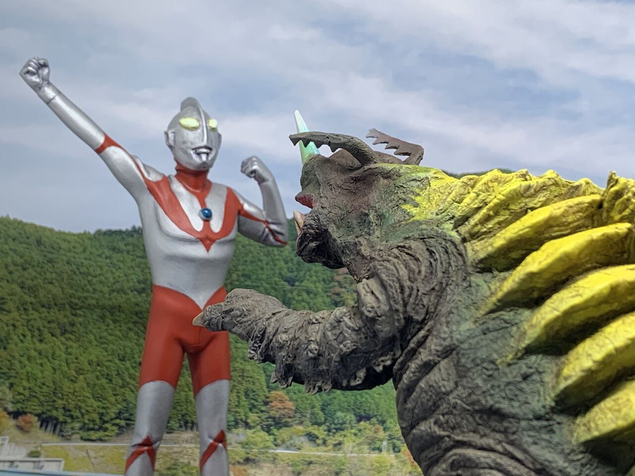 完成‼︎ 科特隊出撃せよ・透明怪獣ネロンガ 〜ひとり