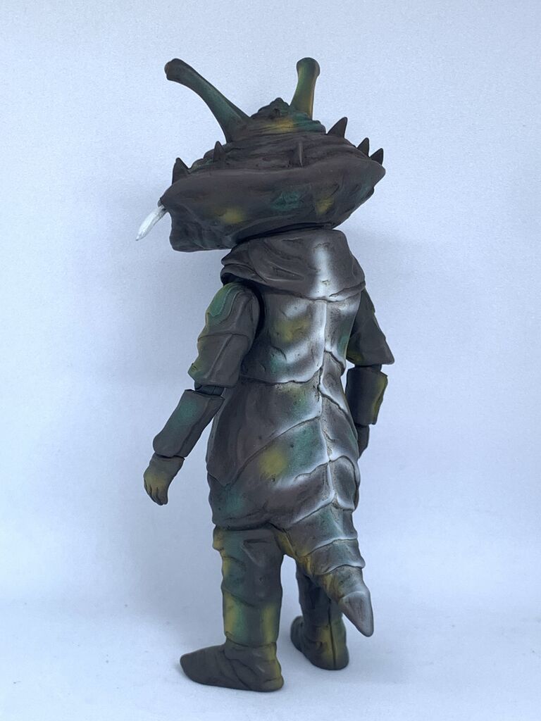 完成‼︎ コイン怪獣カネゴン[レッドマンver.] 〜円谷プロ60周年記念