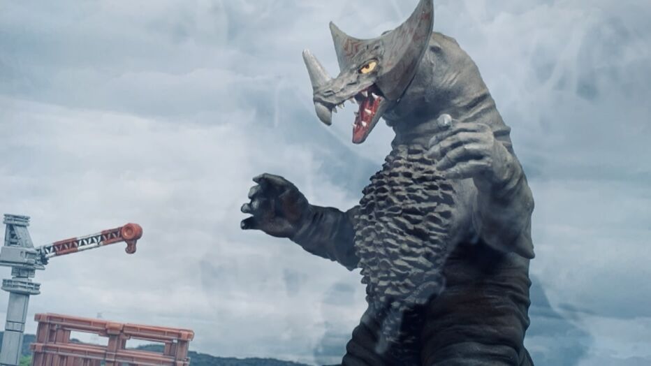 完成‼︎ 怪獣殿下・古代怪獣ゴモラ 〜ひとりウルトラマン祭47〜 : 海豹