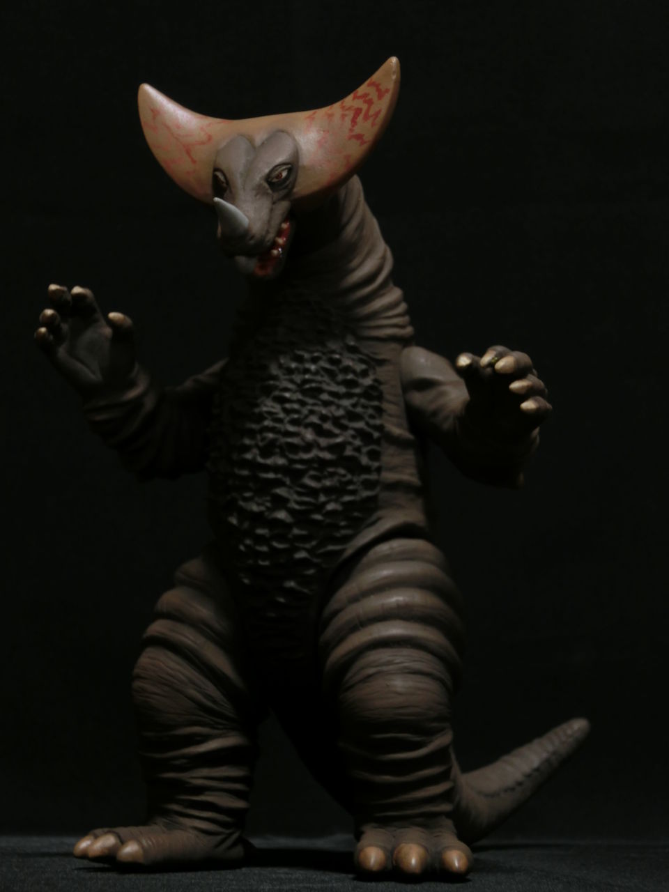 完成!! 古代怪獣ゴモラ[ウルトラ銀河伝説版] ～ひとりウルトラ