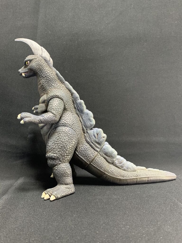 完成‼︎ 凶暴怪獣アーストロン 〜ひとり帰ってきたウルトラマン