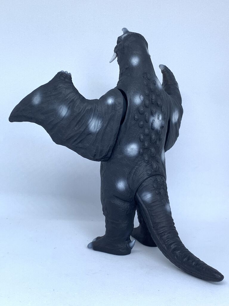 完成‼︎ 冷凍怪獣ペギラ[レッドマンver.] 〜円谷プロ60周年記念