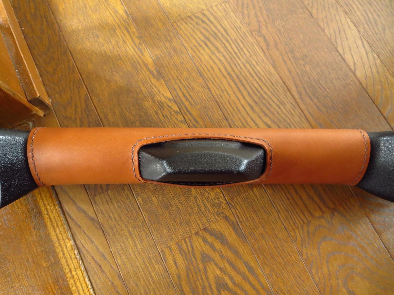 な*ん様 現行ジムニーjb64 jb74 木製ドアグリップ　ボコーテ製 な*ん様 現行ジムニーjb64 jb74 木製ドアグリップボコーテ製