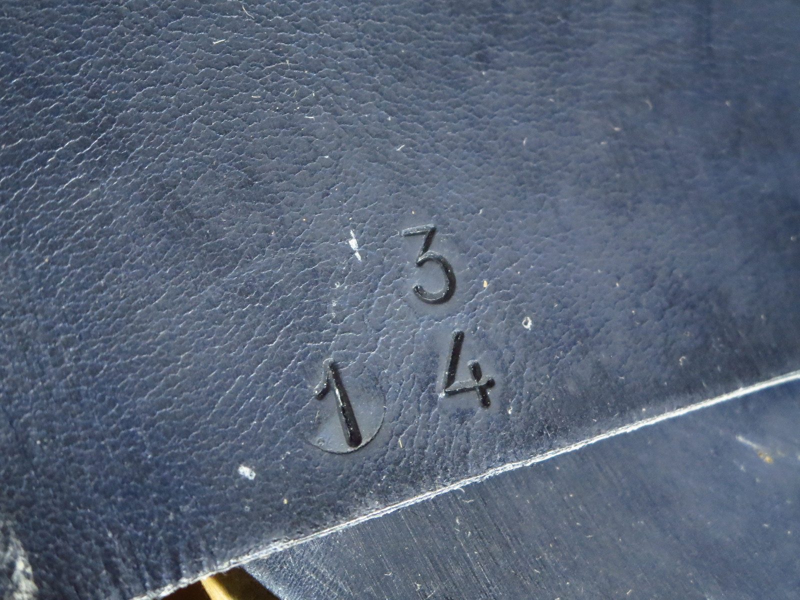 英国ベイカー社 フルグレインブライドルレザー ショルダー入荷しました