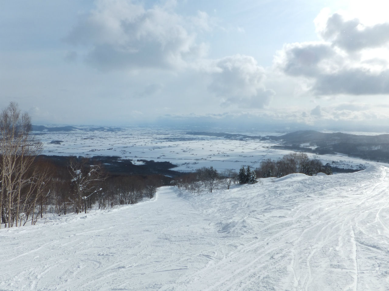 名寄ピヤシリ ぴっぷスキー場 北海道滑り旅 6日目 干肉のえびでんす 名寄ピヤシリ ぴっぷスキー場 北海道滑り旅 6日目 干肉のえびでんす