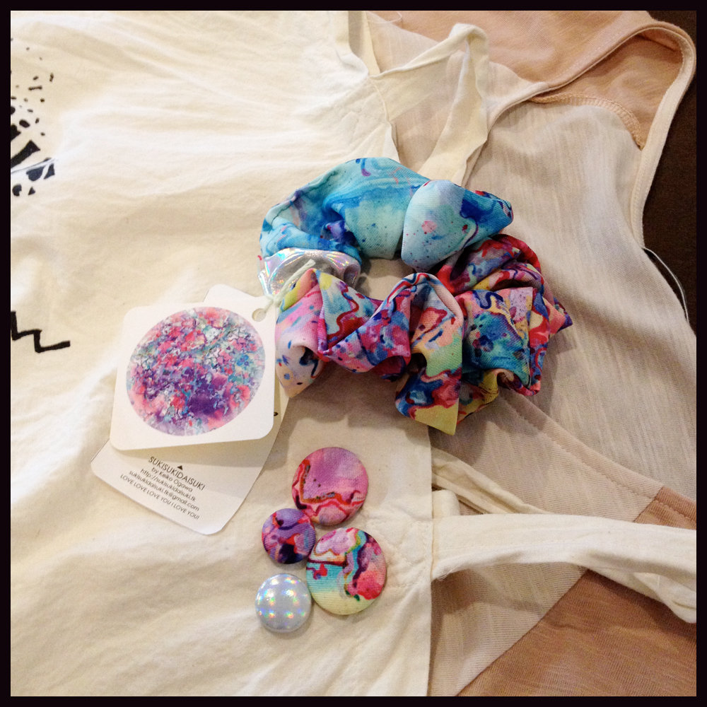 制作事例 アーティスト小川恵子さんのカラフルグッズ達 オリジナルプリントtシャツのjetchopブログ
