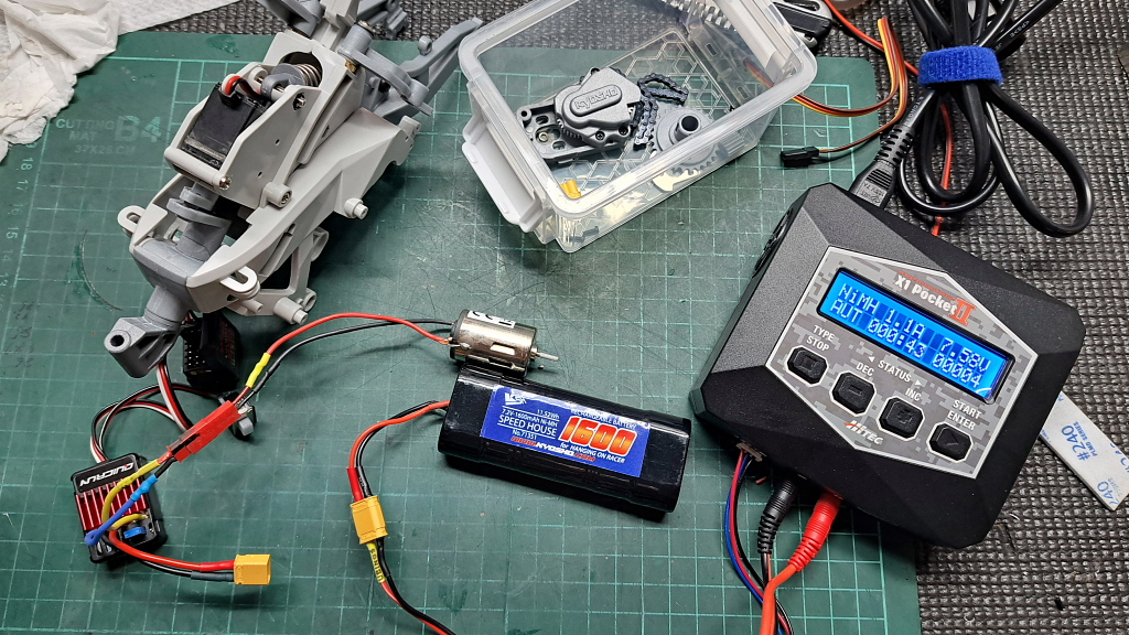 ハングオンレーサー」製作 パート⑤ : プラドの趣味の備忘録