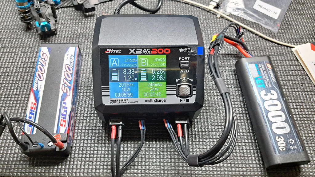 しーら　ハイテック X2 AC Plus 200 充電器&ラジコンバッグ 効率性を高めた新定番2ポート充電器！「multi charger X2 AC