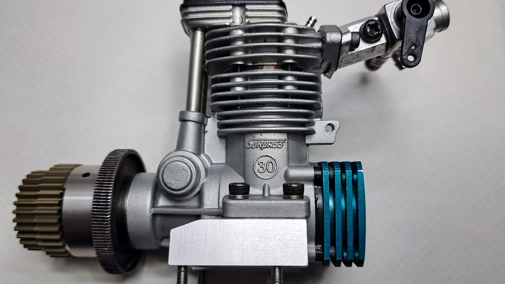 4stエンジン「FS-26S-C」を改造して排気量アップ「FS-30S-C」に