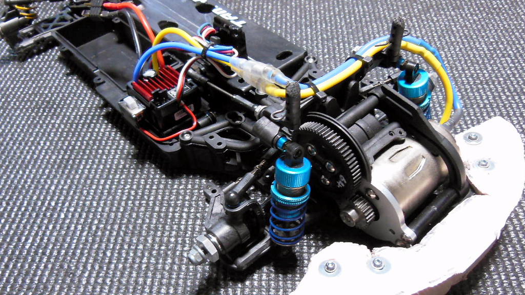 【中古】TAMIYA　XV-01【モーター・アンプ・サーボ付き】 中古】TAMIYA XV-01【モーター・アンプ・サーボ付き】 タミヤ XV-01