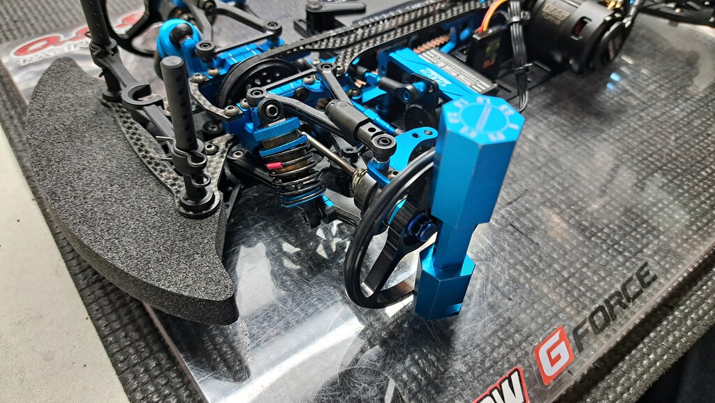 タミヤ「TRF421X」セッティング＆「先っちょカッター」 : プラドの趣味