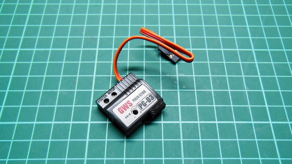 リア駆動に改造した「TRF416」にジャイロを搭載・・・しかし