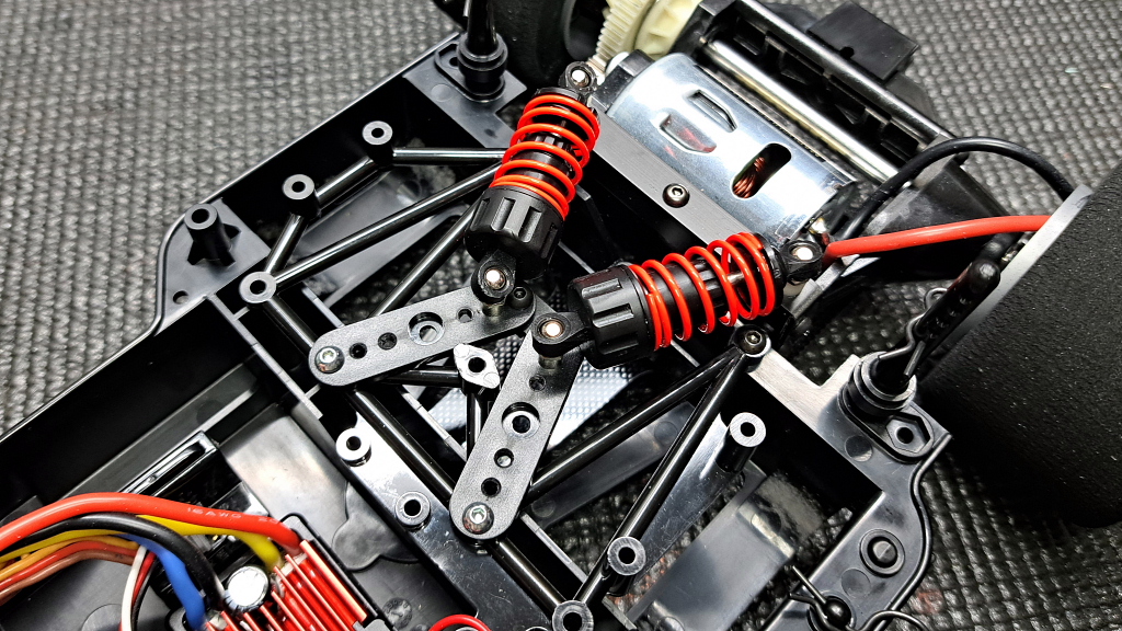 ポルシェ956」Cカー用・逆V型ダブルダンパー : プラドの趣味の備忘録