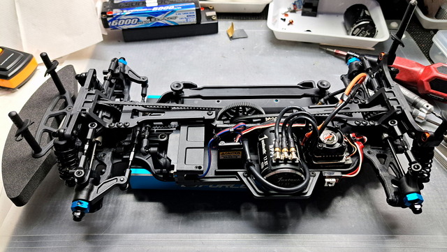 ヨコモ・ルーキースピード「RS 2.0」製作・袋＃8～完成へ : プラドの
