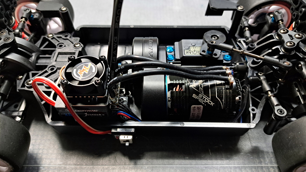 XM-01 PRO」更なるMクラス・オンロード仕様へ・・・ : プラドの