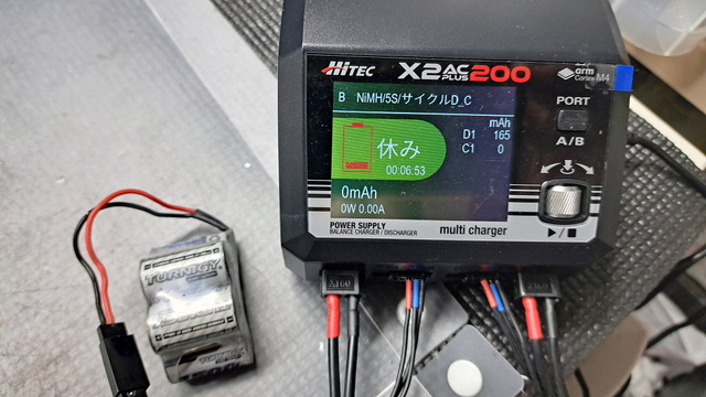 ハイテック Multi Charger X2 AC PLUS 200」で色々充電してみた