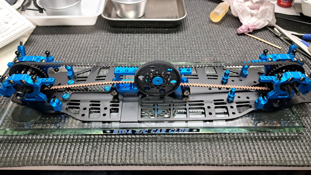 タミヤの最新ハイエンドマシン「TRF421X」製作開始！ : プラドの趣味の