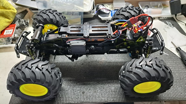 タミヤ・クワークホッパー「GF-02」シャーシは完成・・・ : プラドの