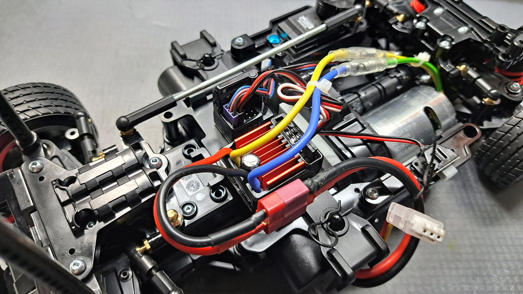 MBｰ01」製作⑤：メカ積み : プラドの趣味の備忘録
