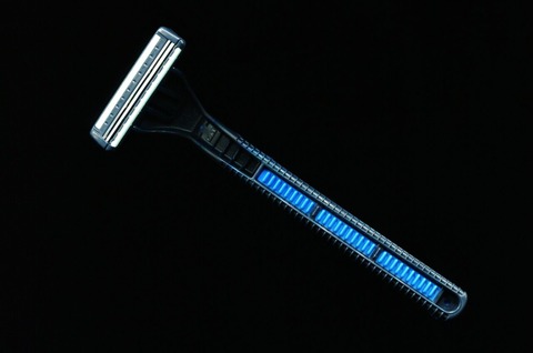 メーカー「ヒゲの逆剃りはやめとけ」ワイ「知らンゴw」ｼﾞｮｼﾞｮｼﾞｮﾘｰﾝ : なんJですの