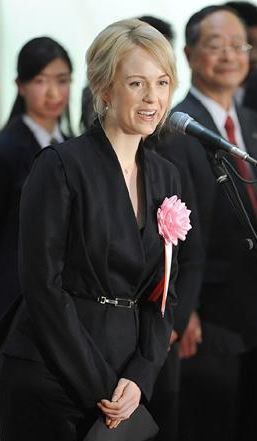 yutr4544