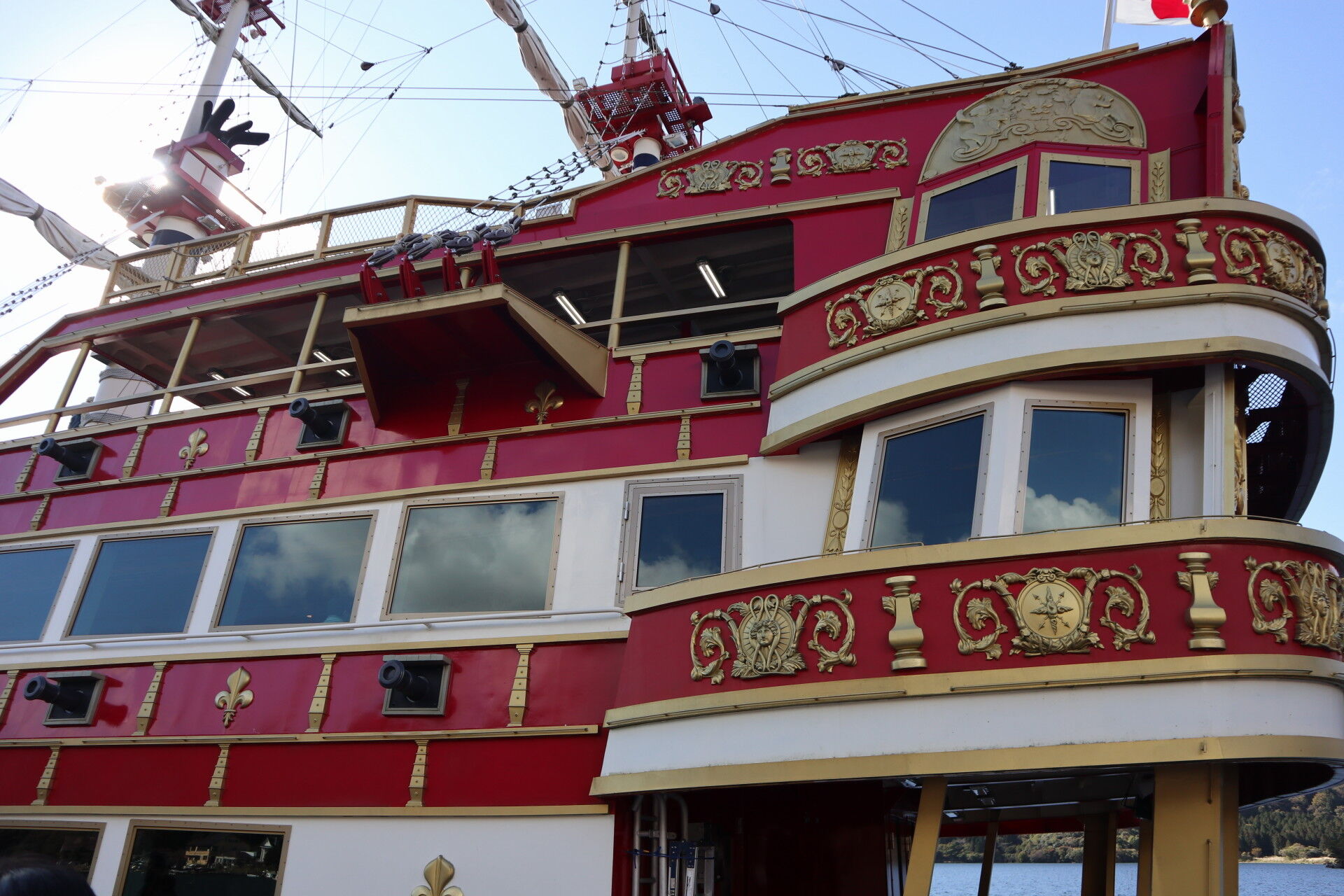 箱根ゴールデンコース 箱根海賊船 芦ノ湖をゆけ 休日自衛隊ライブドア基地 Jhsdf Livedoor Base 箱根ゴールデンコース 箱根海賊船 芦ノ湖をゆけ 休日自衛隊ライブドア基地 Jhsdf Livedoor Base