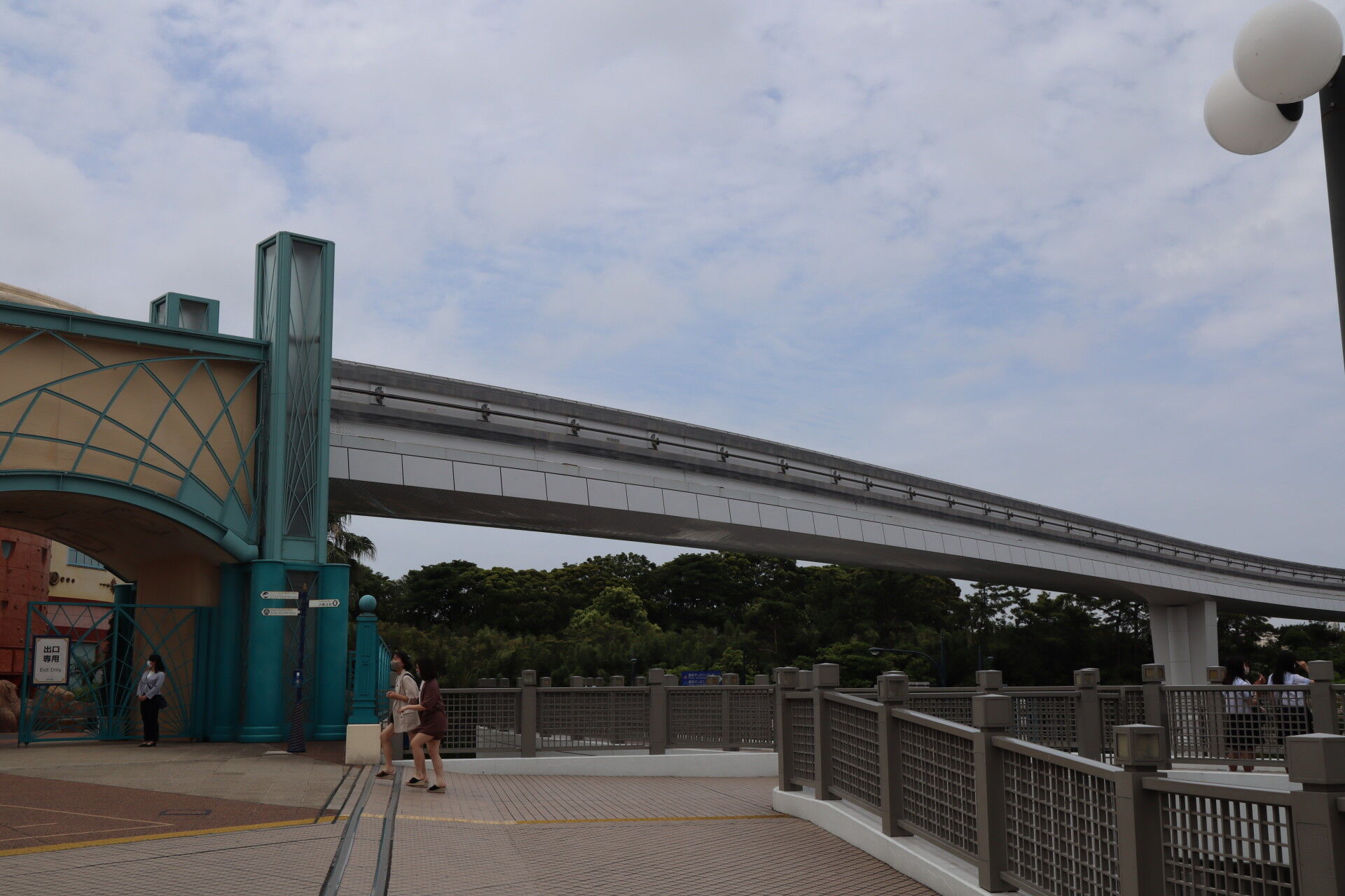 オタクの浦安滞在記1 モノレールにのってパークへ 休日自衛隊ライブドア基地 Jhsdf Livedoor Base