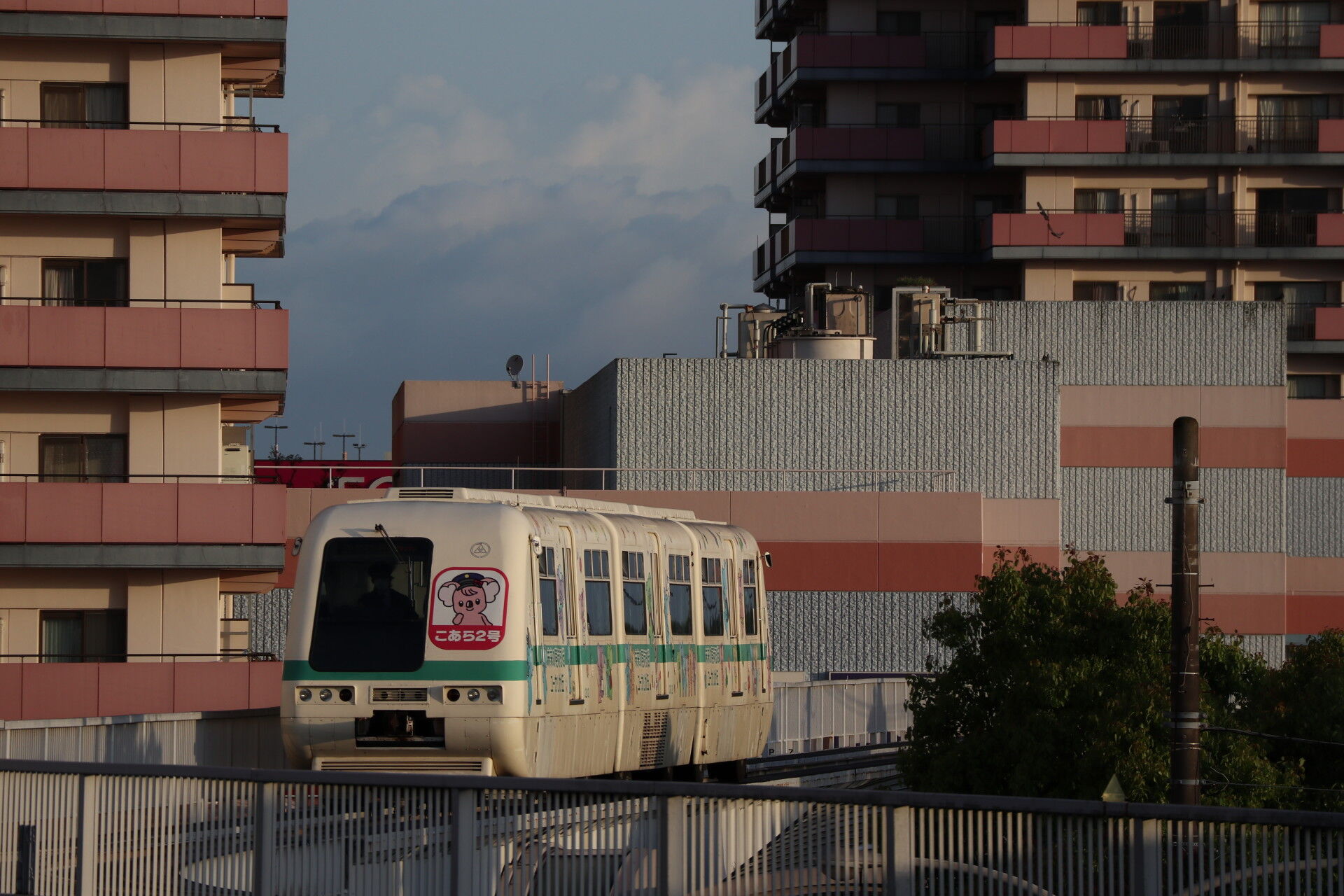 ユーカリが丘線探検記3 朝のユーカリ電車散歩 休日自衛隊ライブドア基地 Jhsdf Livedoor Base