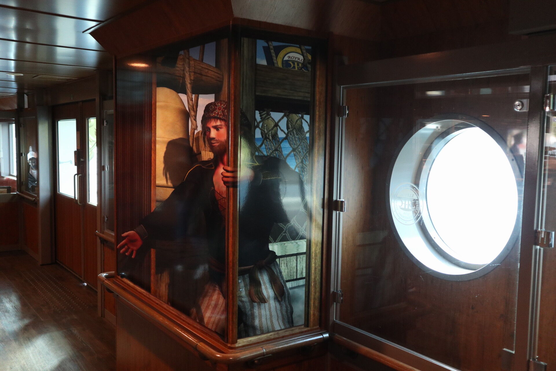 箱根ゴールデンコース 箱根海賊船 芦ノ湖をゆけ 休日自衛隊ライブドア基地 Jhsdf Livedoor Base 箱根ゴールデンコース 箱根海賊船 芦ノ湖をゆけ 休日自衛隊ライブドア基地 Jhsdf Livedoor Base