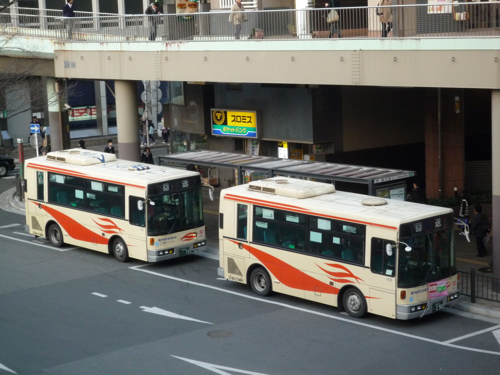 江ノ電バス探検 由緒ある狭小路線 F5高根線 : 休日自衛隊ライブドア