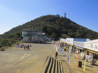 04