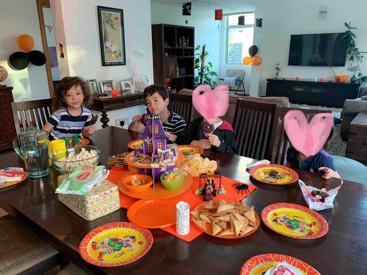 ハロウィンパーティー Jijiのバーレーン日記