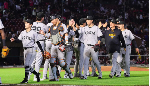 【歓喜】巨人、ついに首位浮上ｗｗｗ6月無敗で強すぎると話題に