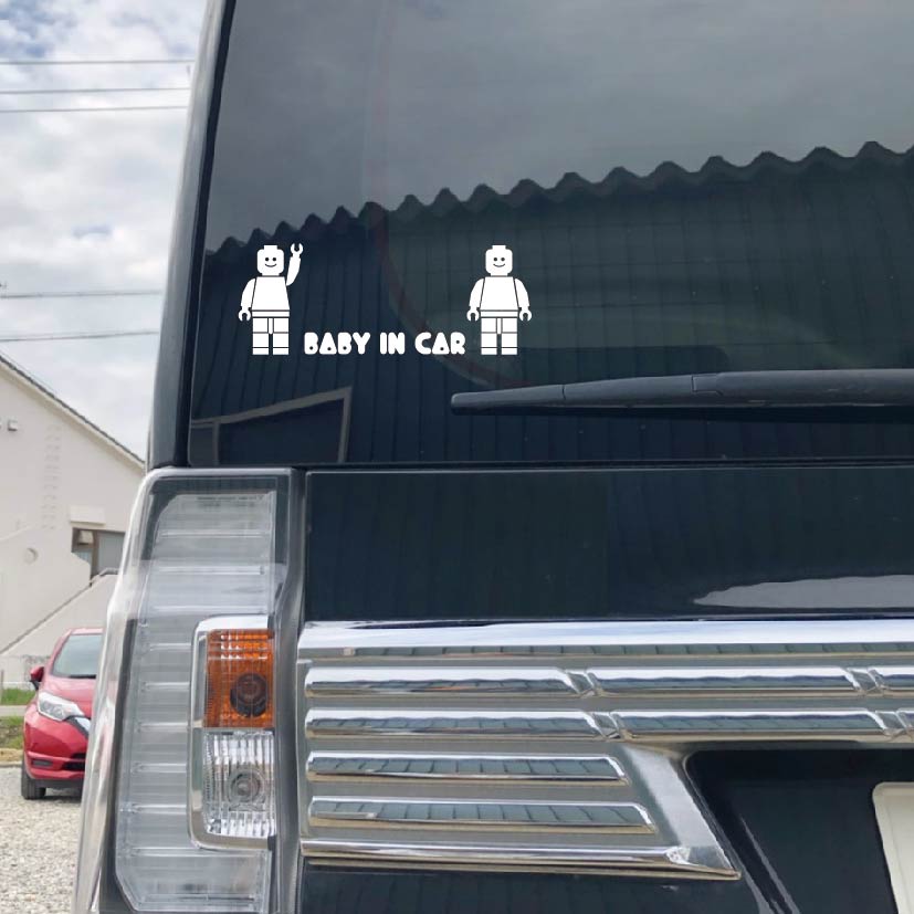【炎上】赤ちゃんが乗っていますステッカーいらない派がマジで多くて草