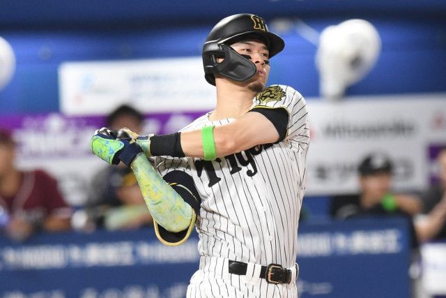 【野球】侍ジャパンさん、2冠王・佐藤輝明をスルーとか正気かよw