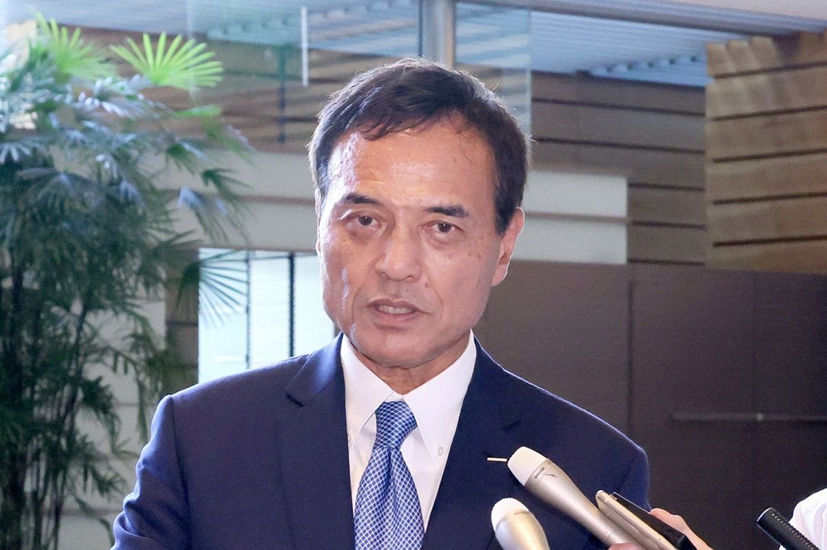 【悲報】サントリー会長、"草"で辞任とか草生える