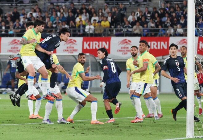 【サッカー】日本代表、ブラジル撃破で日本覚醒ｗｗ夢オチかと思たわ草