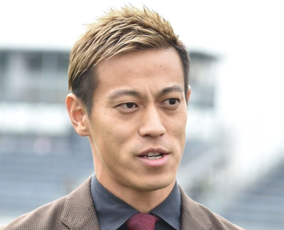 【サッカー】本田圭佑の現役宣言に草止まらんｗｗ