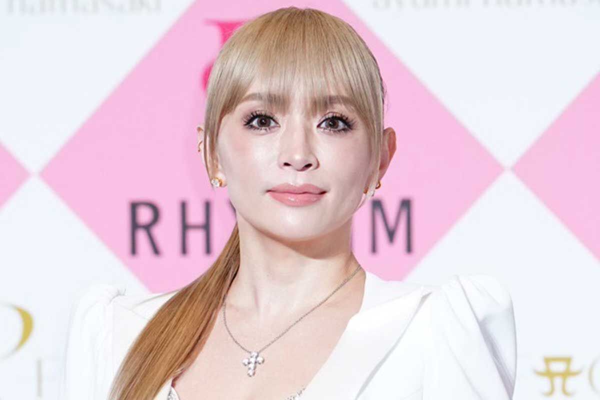 【悲報】浜崎あゆみ、中国当局から出禁くらっててワロタ