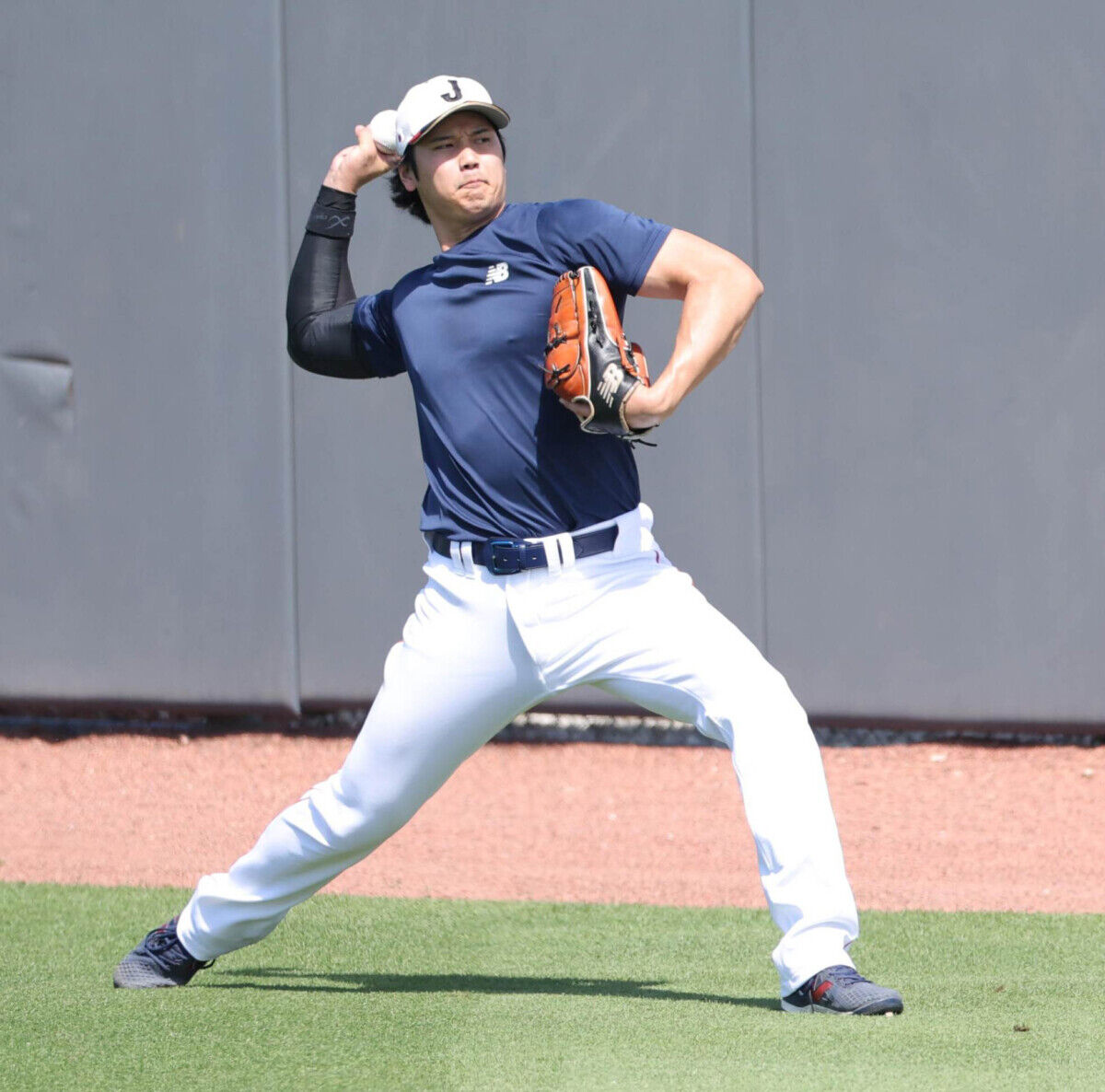 【衝撃】大谷翔平が侍ジャパン相手にバット2本折ってて草