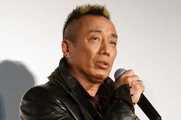 【悲報】長渕剛、疑惑＆空席祭りで完全オワコン化かよw