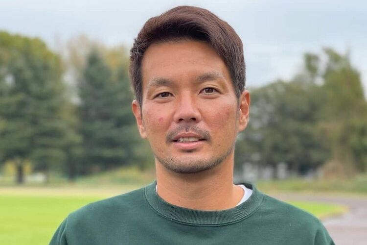 【サッカー】最年長JリーガーのLINE「お風呂覗きたいんですが笑」←キモすぎw