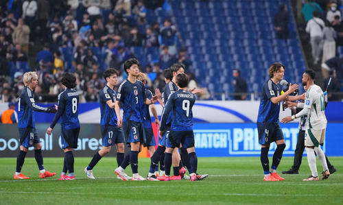 【サッカー】日本代表スコアレス首位wマジ渋すぎやろ