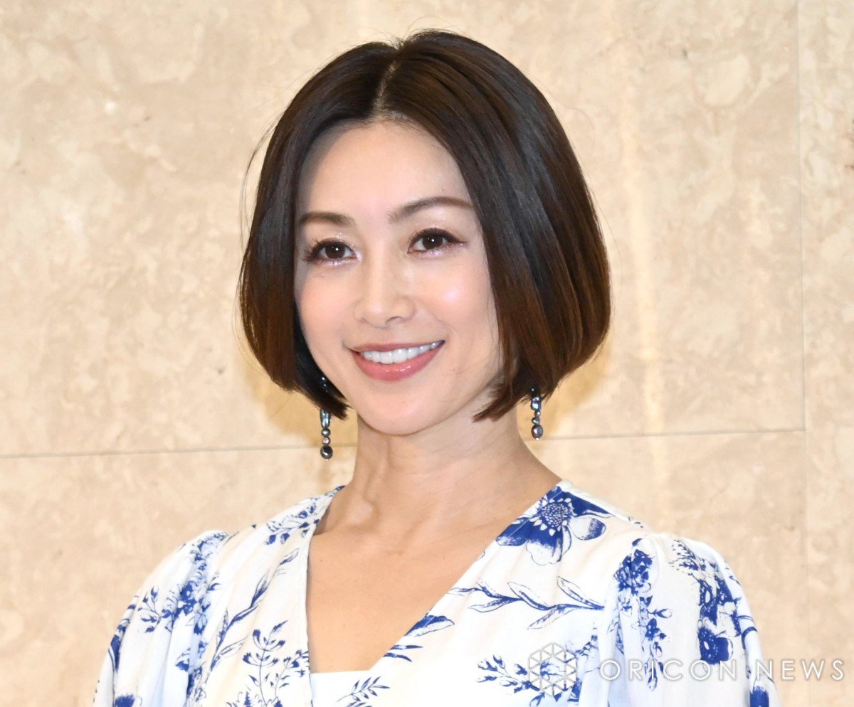【芸能】酒井法子54歳、時空歪むｗ劣化ゼロの美貌がバグ